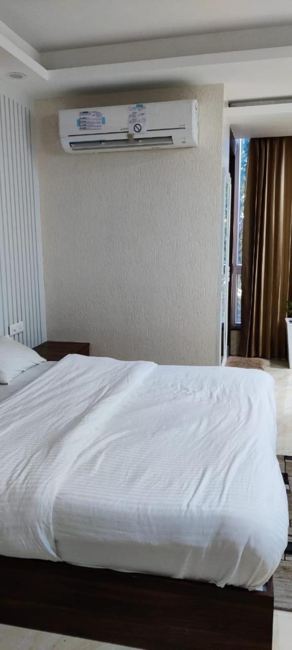 Hotel Maira Dehradun Ngoại thất bức ảnh