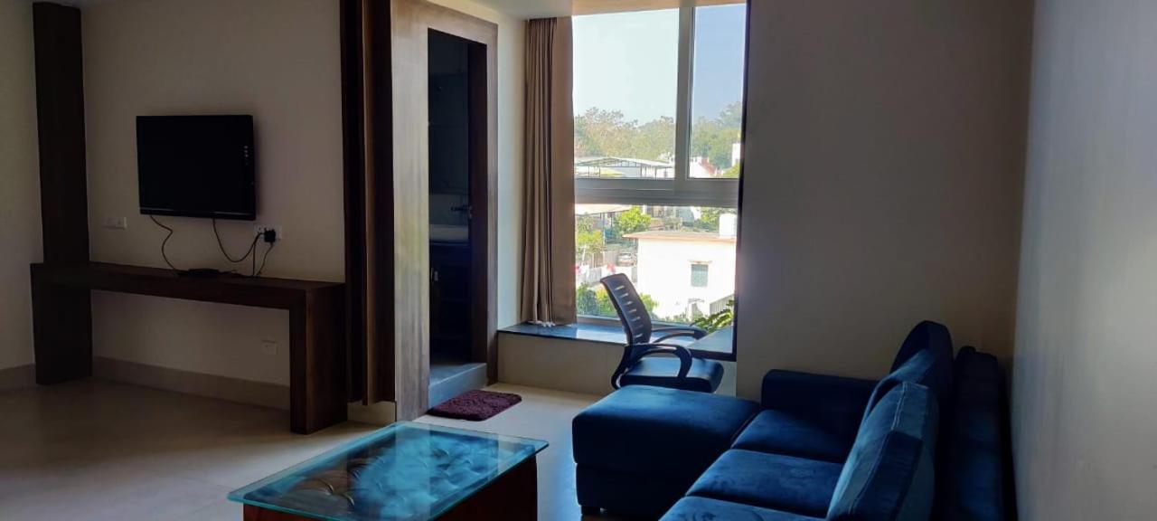 Hotel Maira Dehradun Ngoại thất bức ảnh